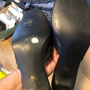 Ladies dress shoes/slip on